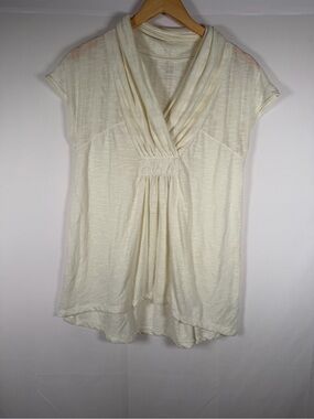 Deletta Cream‎ Draped V-Neck Short Sleeve Top